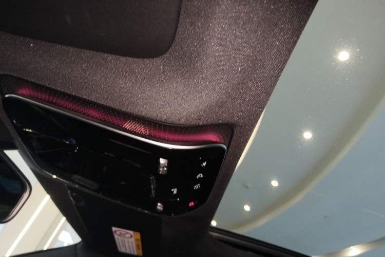 Used Mercedes-Benz C-Class New Energy 2023 C 350 eL Headliner