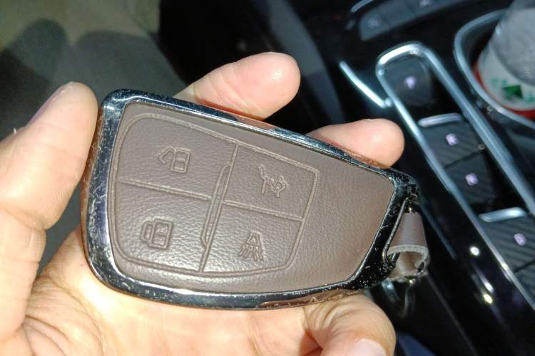 Used Buick Envision 2023 Encore S 552T Two-Wheel Drive Luxury Model
