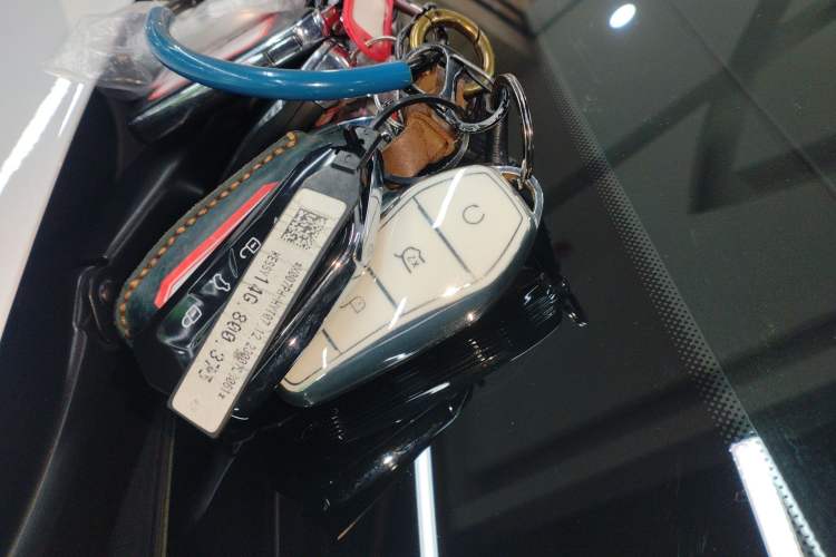 Used BYD Song L DM-i 2024 75km Leading Edition Vehicle Key