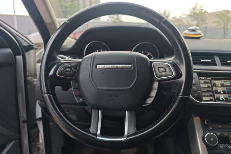 Used Land Rover Range Rover Evoque 2014 2.0T 5-Door Luxury Edition