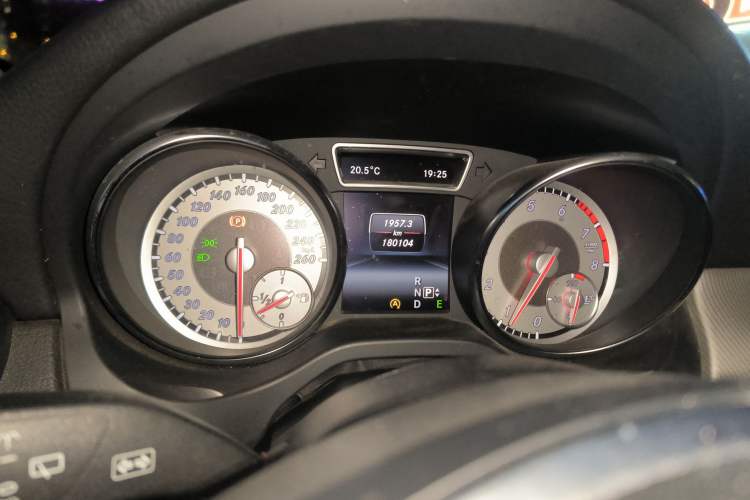 Used Mercedes-Benz GLA 2015 GLA 200 Sport Edition
