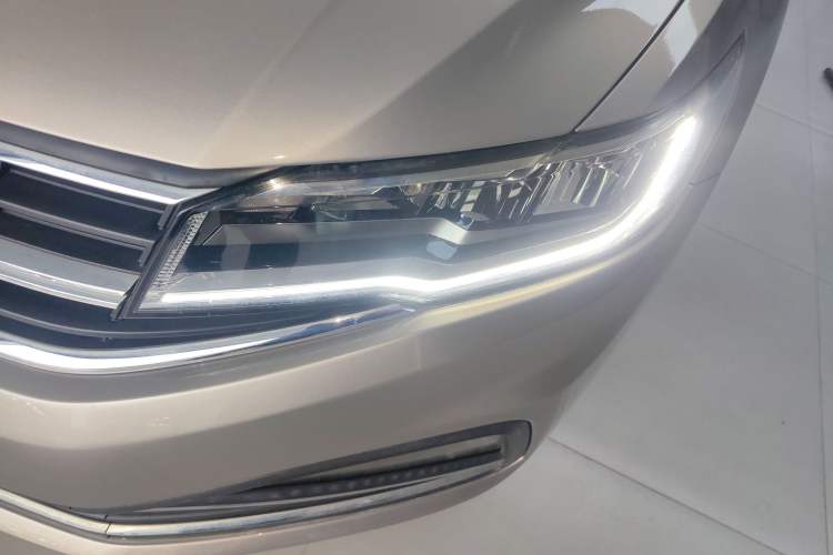 Used Volkswagen Bora 2019 1.5L Manual Fashion Edition Left Front Headlight