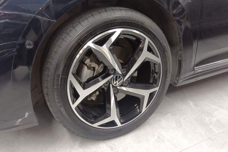 Used Volkswagen Passat 2023 Restyled 330TSI Starry Luxury Edition