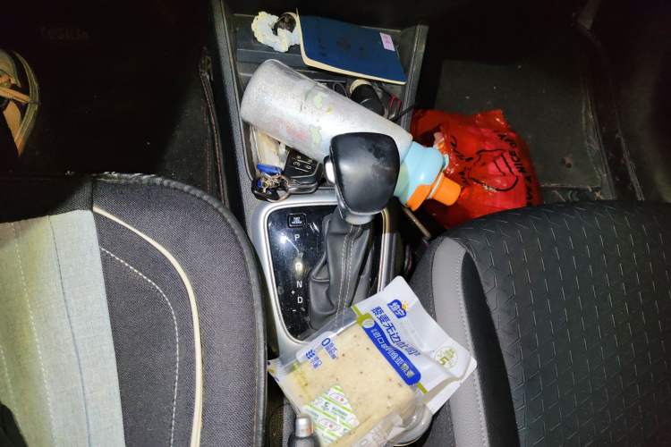 Used Kia kx1 Stonic 2019 1.4L Automatic Fun Edition China VI Gear Lever