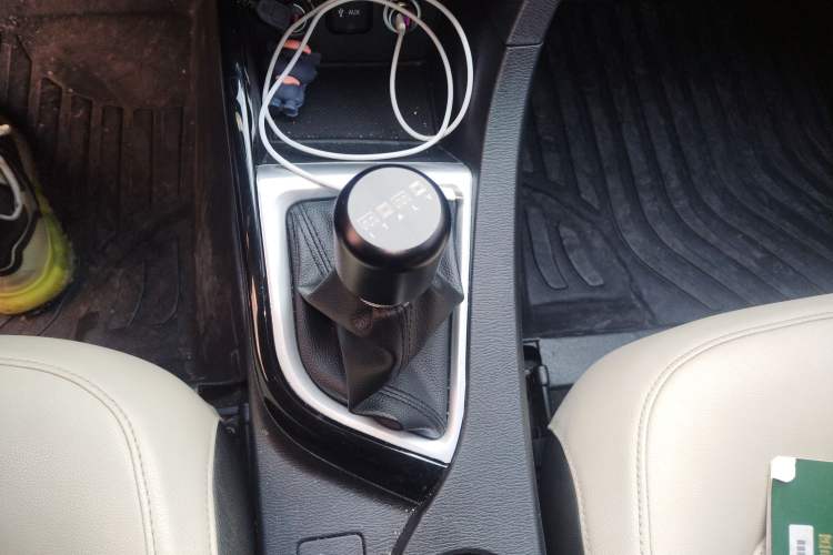 Used CHANGAN Alsvin V7 2015 1.6L Manual Enjoyment Model China IV Standard