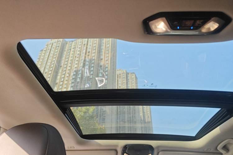 Used BMW i3 2022 eDrive 35 L
