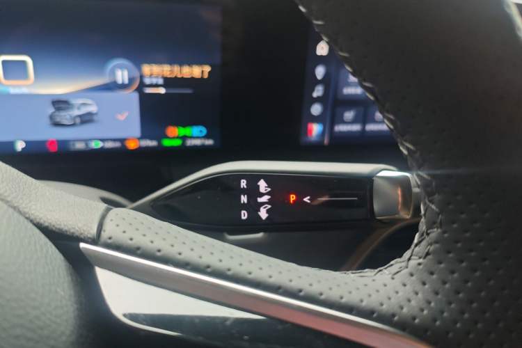 Used Buick GL8 New Energy 2025 Lu Shang Luxury Edition 7-Seater Gear Lever