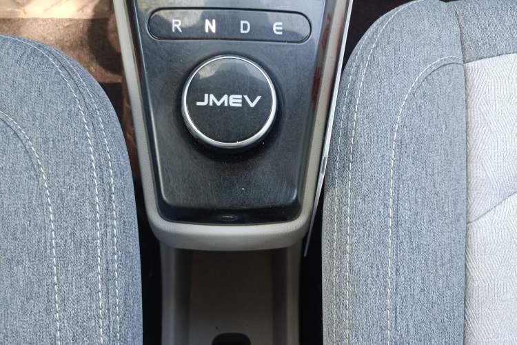 Used JMEV Xiao Qilin 2024 201km Comfort Version Gear Lever