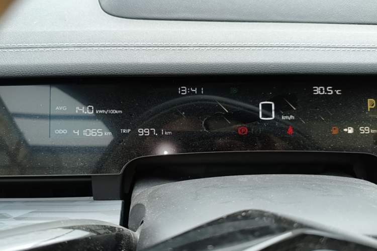 Used NETA S 2022 Extended-Range Version 1160 km Range Rear-Wheel Drive Mid-Grade
