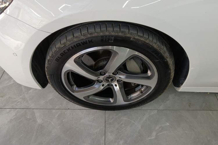 Used Mercedes-Benz E-Class 2019 Restyled E 300 L Sporty and Stylish Edition
