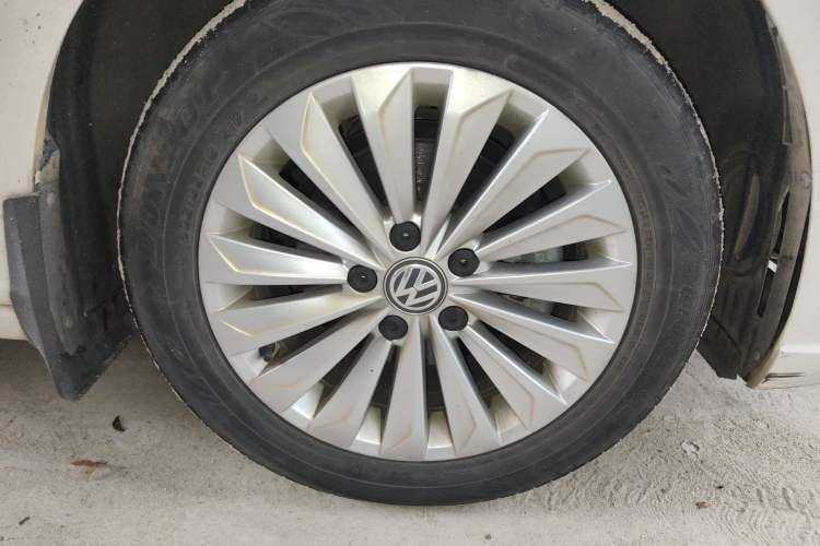 Used Volkswagen Lavida 2019 1.5L Manual Comfort Edition China VI Standard
