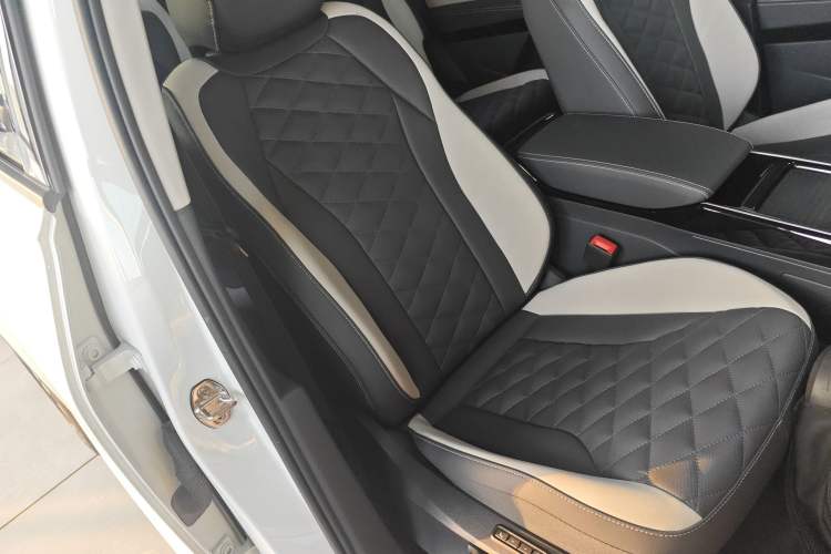 Used Volkswagen ID.6 CROZZ 2024 PRO Model
