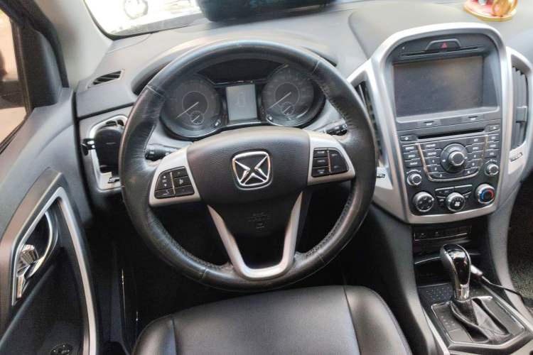Used JMC Yusheng S350 2016 2.4T Automatic 2WD Diesel Luxury 5-Seater
