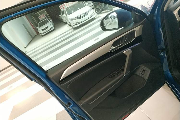 Used Volkswagen Tayron 2021 330TSI Two-Wheel Drive 30th Anniversary Edition