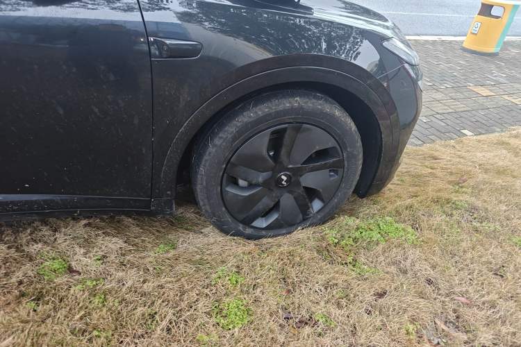 Used ONVO L60 2024 60 kWh Rear-Drive Version