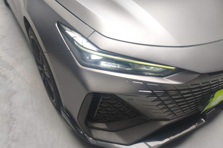 Used CHANGAN UNI-V 2022 2.0T Leading-Speed Edition