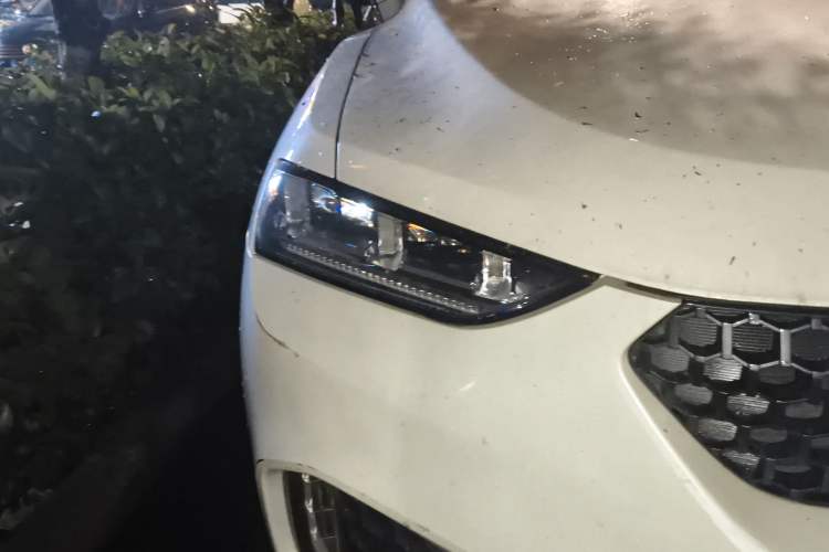 Used Wey VV7 2017 VV7c 2.0T Luxury Model Right Front Headlight