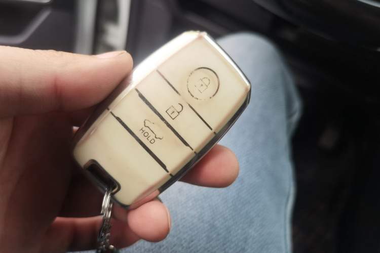 Used Land X7 2015 2.0T Panoramic Prestige Edition