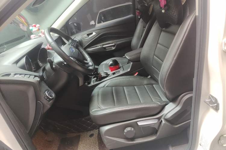 Used Ford Kuga 2017 EcoBoost 180 Two-Wheel-Drive Tiger Leap Model Left Front Seat