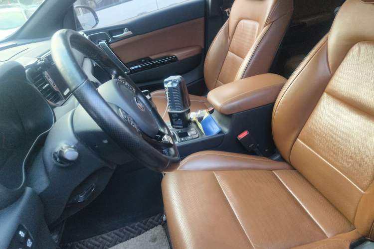 Used Kia KX5 2016 1.6T Automatic All-Wheel Drive Premium Left Front Seat