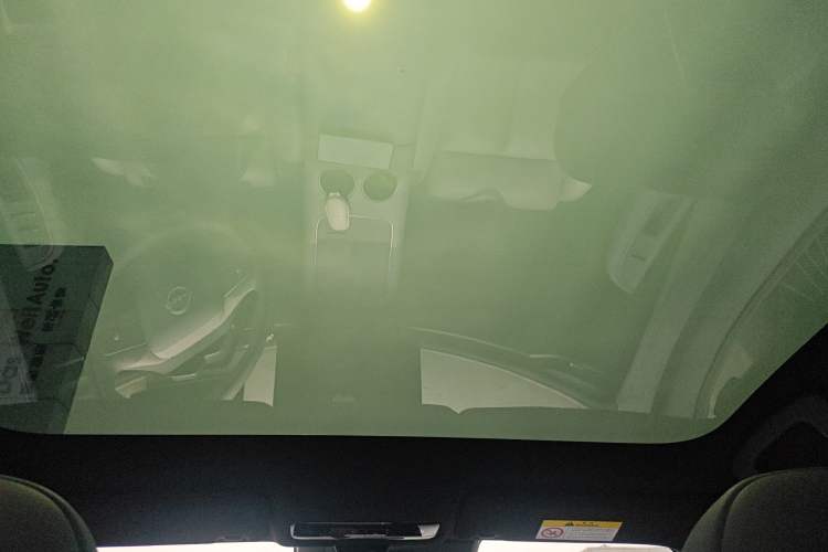 Used Nissan N7 2025 510 Max Headliner