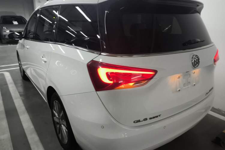 Used Buick GL6 2021 323T Mild Hybrid Connect Luxury Model
