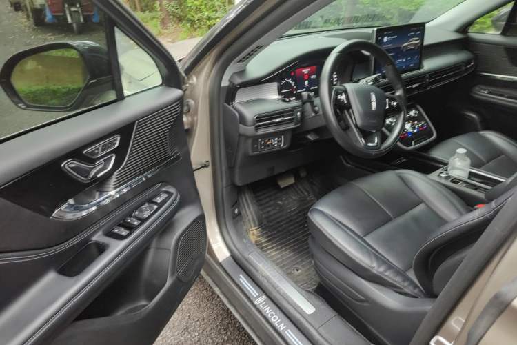 Used Lincoln Corsair 2021 2.0T Two-Wheel Drive Deluxe Edition
