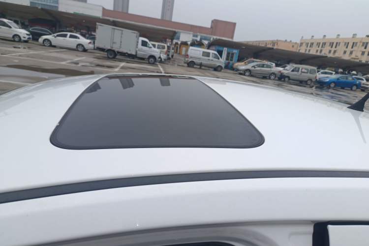 Used Dongfeng Aeolus A30 2014 1.5L Automatic ZhiShang Model