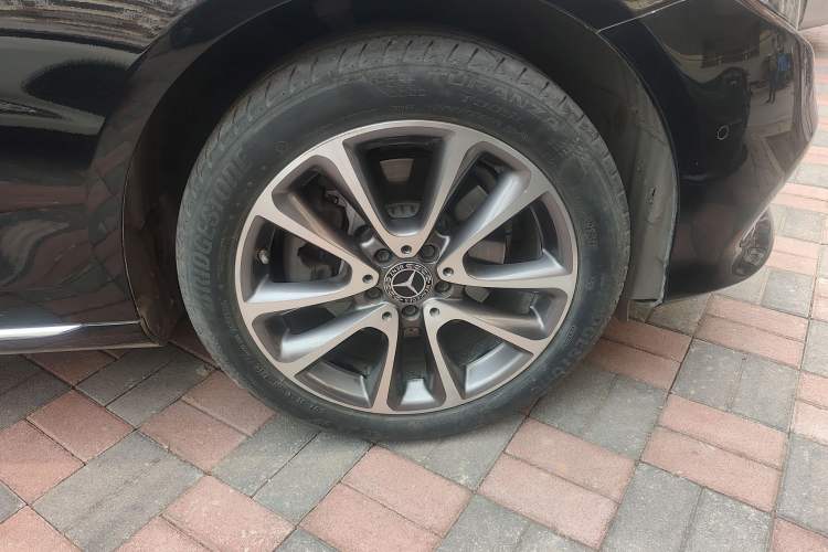 Used Mercedes-Benz E-Class 2019 E 260 L
