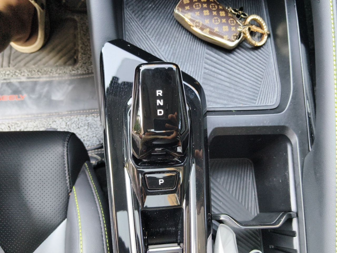 Geely Auto Coolray 2022 Bin Yue COOL 1.5TD DCT Hot Engine Edition — снимка 14
