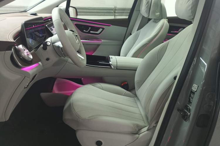 Used Mercedes-Benz EQE SUV 2023 350 4MATIC Luxury Edition Left Front Seat