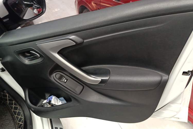 Used Citroen C3-XR 2017 230THP Manual Pioneer Edition
