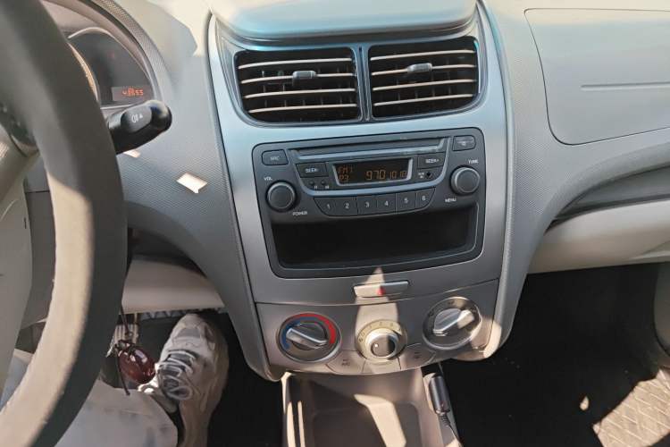 Used Chevrolet Sail 2013 Sedan 1.2L Manual Fashion Edition