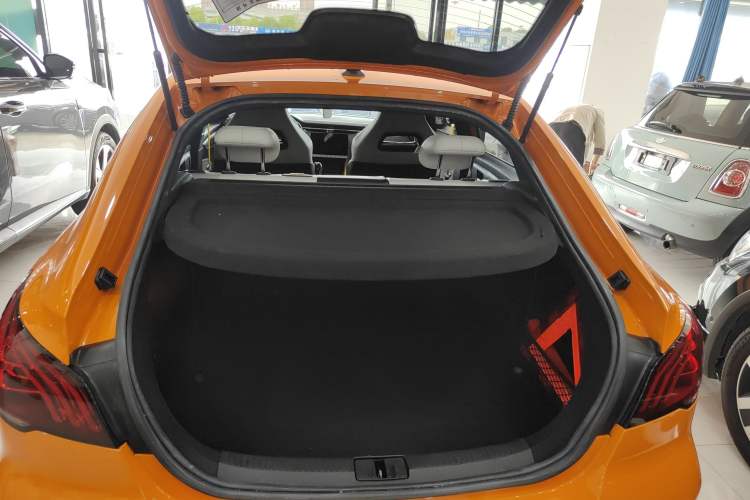 Used MG 6 2021 Pro 1.5T Automatic Trophy Smart Drive Flagship Edition Trunk