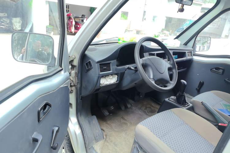 Used Wuling Zhiguang 2015 1.2L Practical LS-I Model Driver Seat