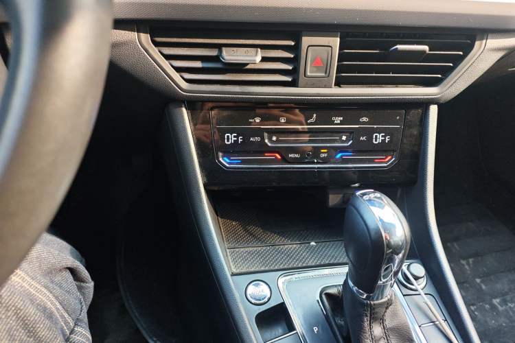 Used Volkswagen Bora 2023 300TSI DSG Prestige Edition