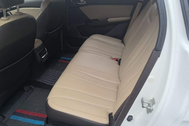 Used Baojun 310W 2017 1.5L Manual Fashion Model China V
