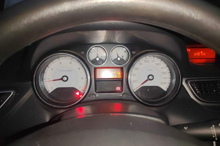 Used Peugeot 308 2012 1.6L Manual Fashion Edition