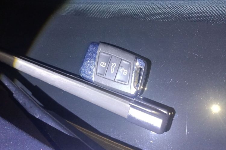 Used DS 5 2014 1.6T Luxury Edition THP160
