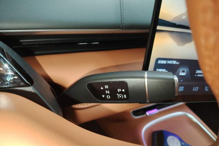 Used Deepal S07 2024 215Max Qiankun Intelligent Driving ADS SE Range-Extended Version
