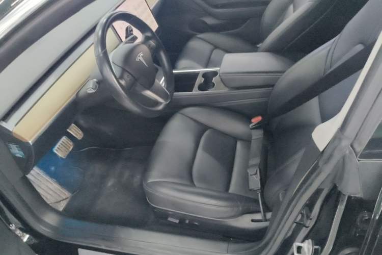 Used Tesla Model 3 2019 Long-Range All-Wheel-Drive Version