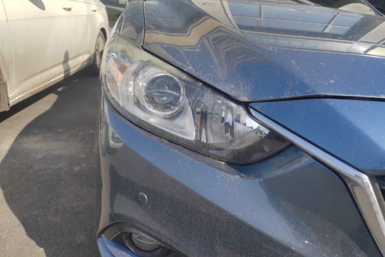 Used Mazda Atenza 2015 2.0L Blue Sky Luxury Edition Right Front Headlight