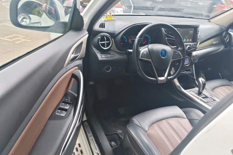 Used BYD Song New Energy 2017 Song DM 1.5TID All-Wheel Drive Luxury Model
