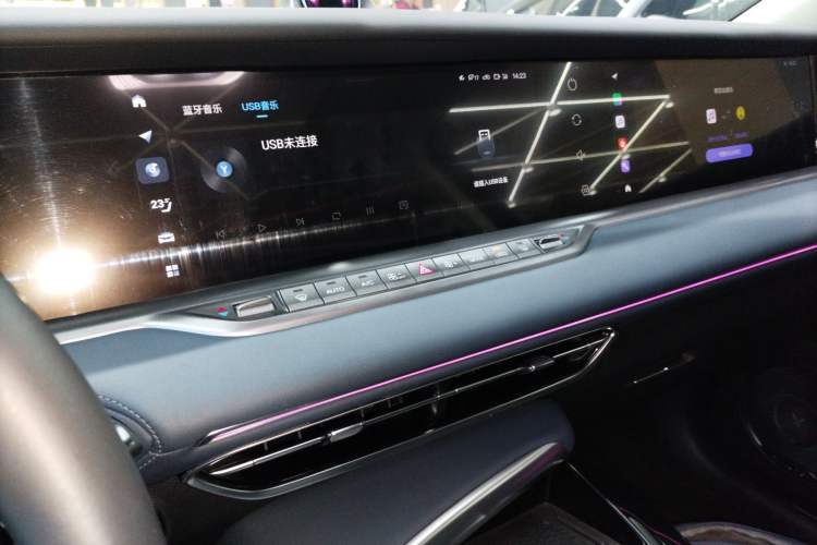 Used VOYAH FREE 2021 Four-Wheel Drive Standard Range-Extended Exclusive Luxury Package