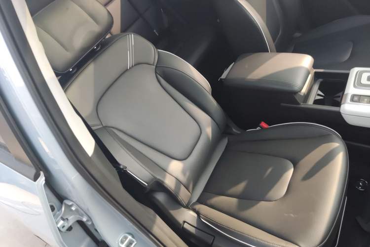 Used Hyundai ix35 2023 Musso 2.0L Prestige LUX Edition