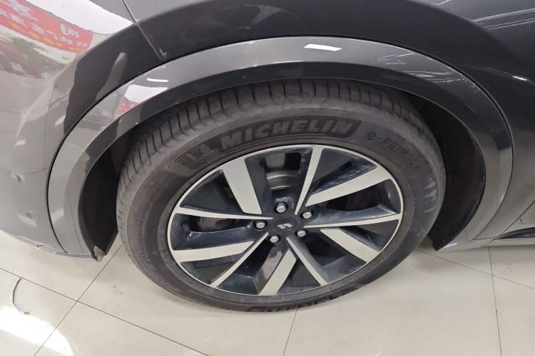 Used Li Auto L8 2023 Pro Model