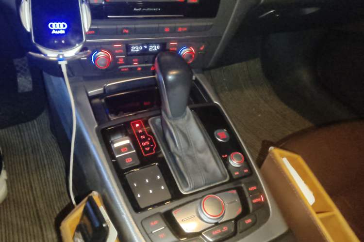 Used Audi A6L 2018 30th Anniversary Edition 35 TFSI Fashion Model
