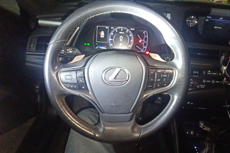 Used Lexus ES 2018 200 Excellence Edition China VI Standard