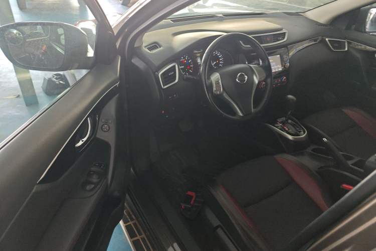 Used Nissan Qashqai 2017 2.0L CVT Smart Enjoyment Version China VI Standard
