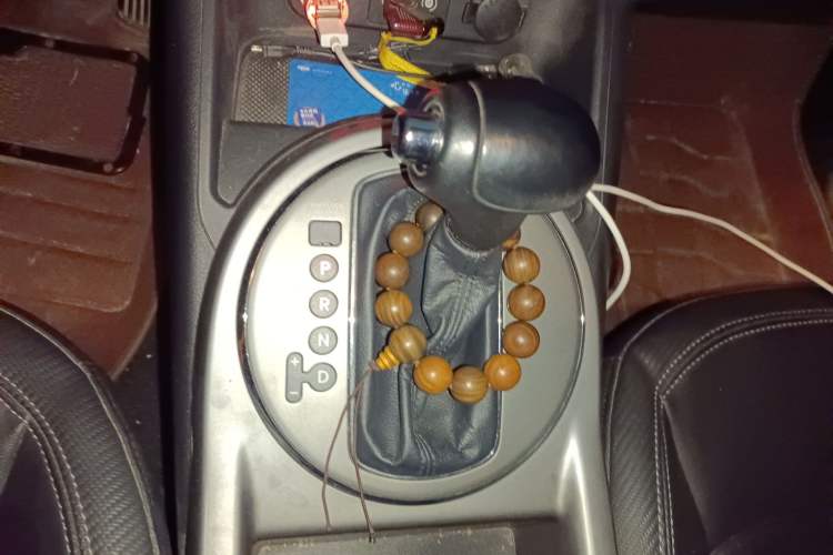 Used Kia Sportage R 2015 2.0L Automatic Two-Wheel Drive GLS Gear Lever